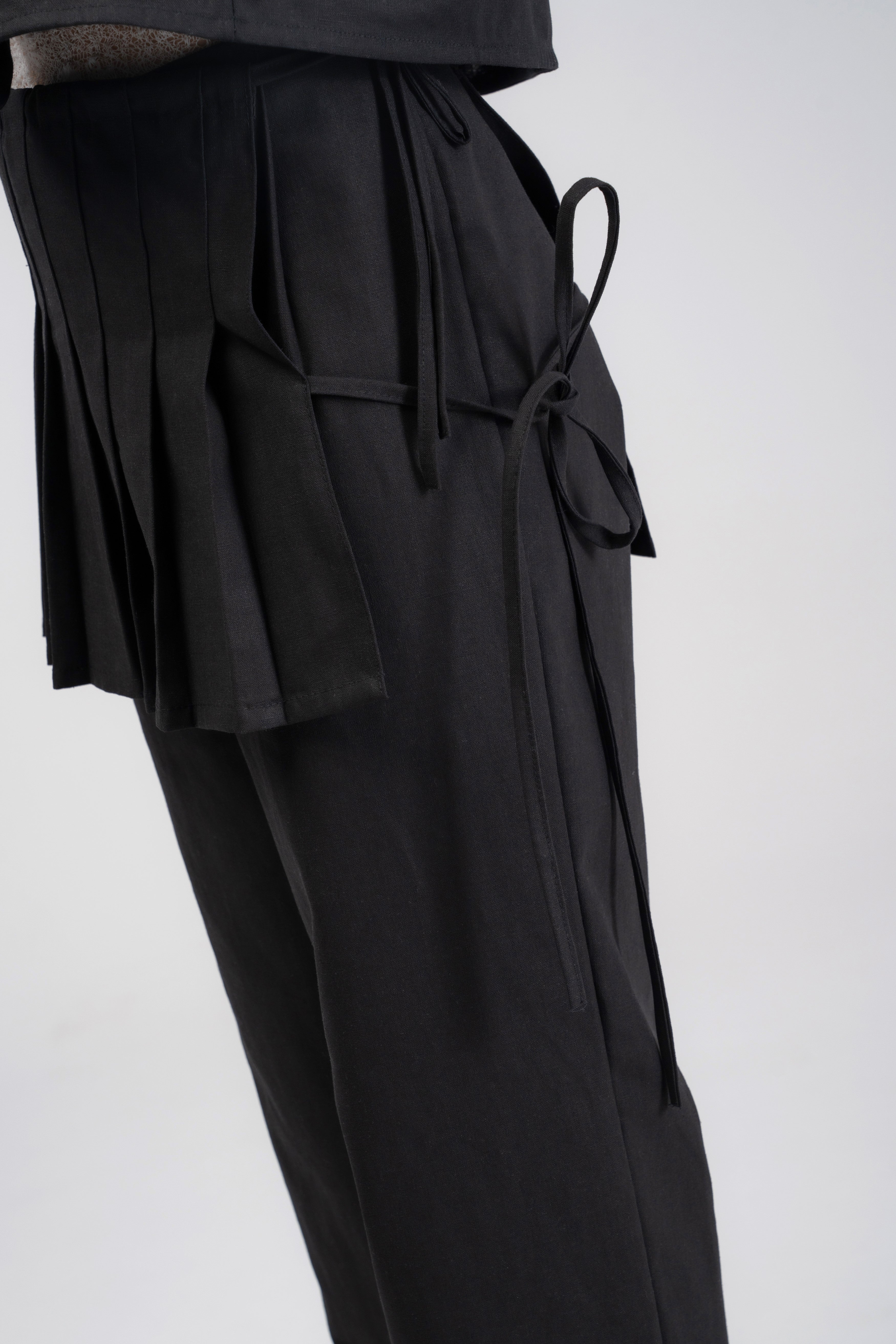 Makima pants