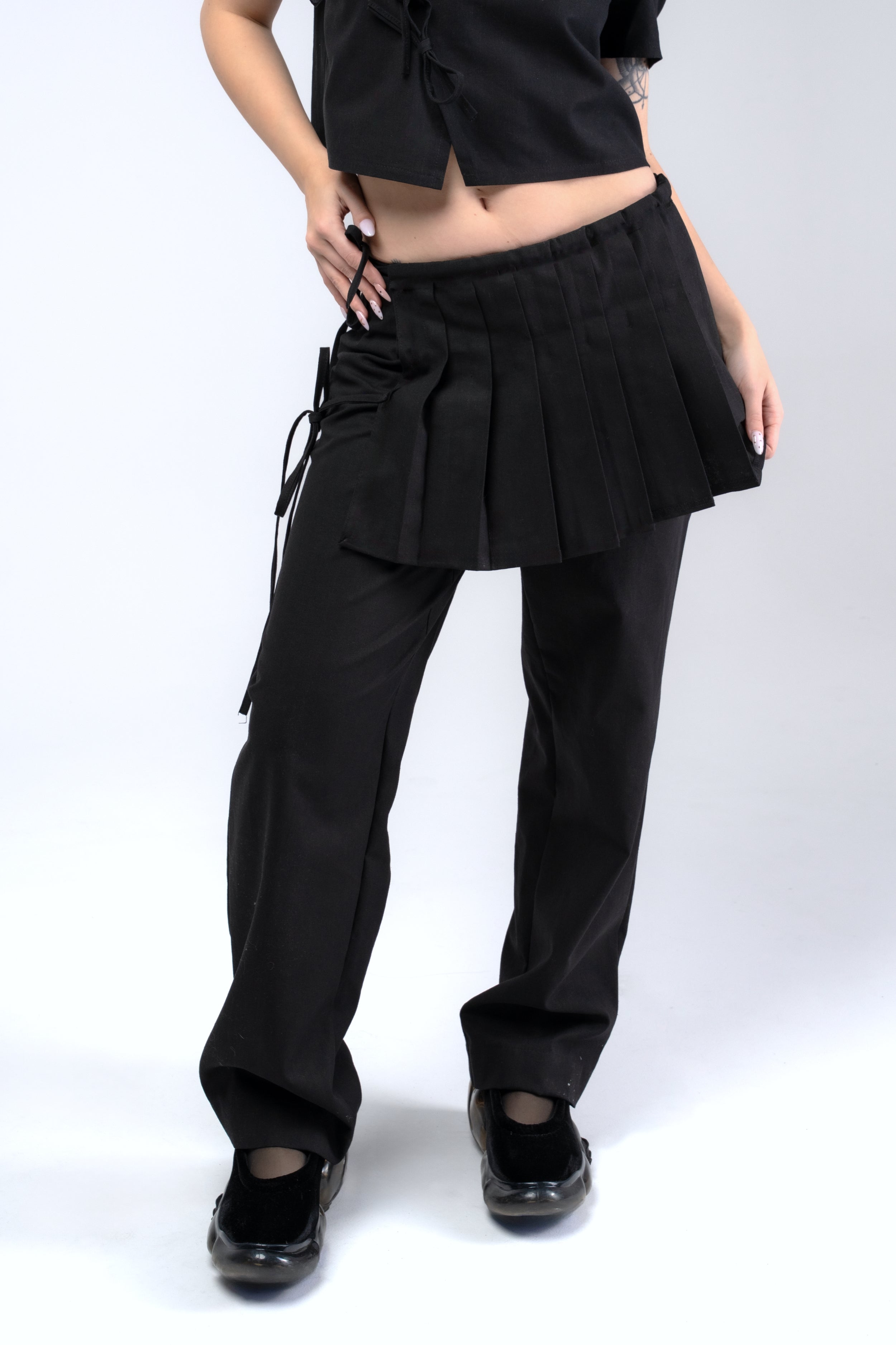 Makima pants
